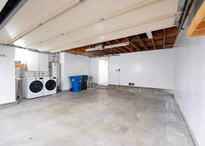 Brand New Remodeled 3 Bedroom Home In Reseda